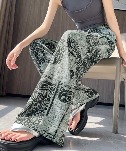 Songe（ソンジュ）の「ハイウエスト総柄ワイドパンツ（その他パンツ・レディース・ブラック系/ブラック系1/グリーン/グレー・FREE）」の3枚目の写真