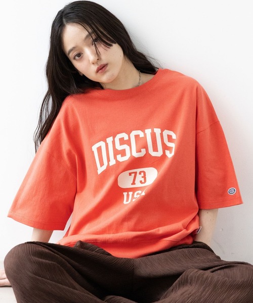 RAGEBLUE（レイジブルー）の「＜DISCUS/ディスカス＞カレッジBIGショートTシャツ（Tシャツ/カットソー・レディース・ブラック/ブルー/グレー/オフホワイト/ライトブルー/レッド・FREE）」の6枚目の写真