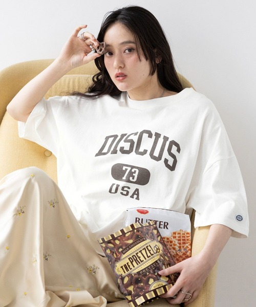 RAGEBLUE（レイジブルー）の「＜DISCUS/ディスカス＞カレッジBIGショートTシャツ（Tシャツ/カットソー・レディース・ブラック/ブルー/グレー/オフホワイト/ライトブルー/レッド・FREE）」の9枚目の写真