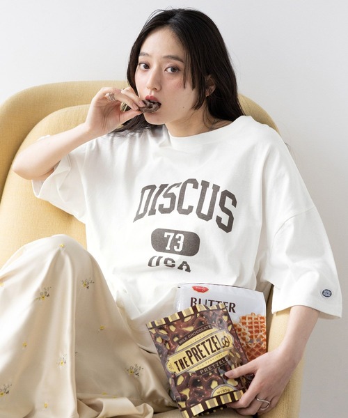 RAGEBLUE（レイジブルー）の「＜DISCUS/ディスカス＞カレッジBIGショートTシャツ（Tシャツ/カットソー・レディース・ブラック/ブルー/グレー/オフホワイト/ライトブルー/レッド・FREE）」の10枚目の写真