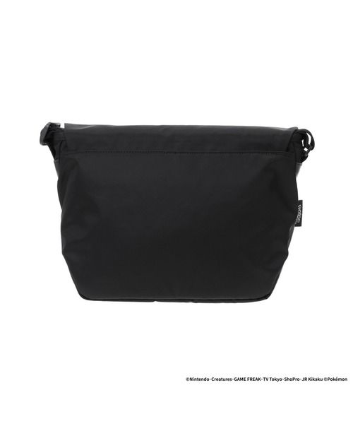 Manhattan Portage BLACK LABEL(マンハッタンポーテージ ブラックレーベル)の「MESEROLE MESSENGER BAG TWL POKEMON(メッセンジャーバッグ・メンズ・ブラック・SMALL)」の5枚目の写真