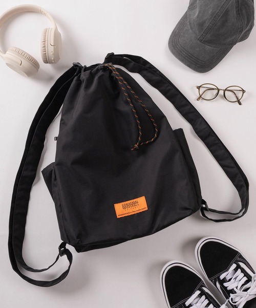 UNIVERSAL OVERALL(ユニバーサルオーバーオール)の「【94】【UNIVERSAL OVERALL/ユニバーサルオーバーオール】ワンポイントロゴ刺繍 3WAY ギャバジンバック/リュック/ショルダーバック/トートバック/19L(バックパック/リュック・レディース・ベージュ/ブラック・FREE)」の1枚目の写真