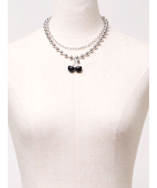 jouetie（ジュエティ）の「チェリーレイヤードネックレス（ネックレス・レディース・ブラック/レッド・FREE）」の7枚目の写真