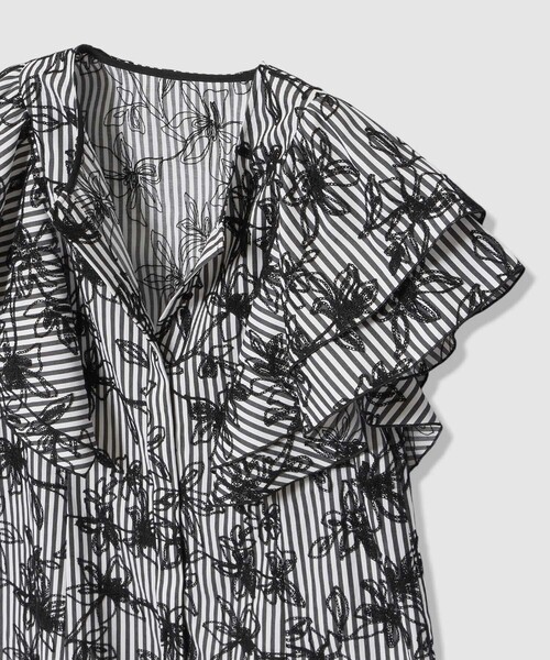 ANAYI（アナイ）の「フラワー刺繍ストライプ ブラウス（シャツ/ブラウス・レディース・ブラック・38/36）」の7枚目の写真