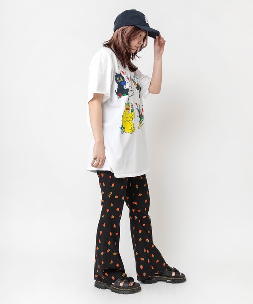 RNA(アールエヌエー)の「M2679 アイスモンスタープリントTEE(Tシャツ/カットソー・レディース・ブラック/アッシュグレー/ホワイト・MEDIUM)」の21枚目の写真