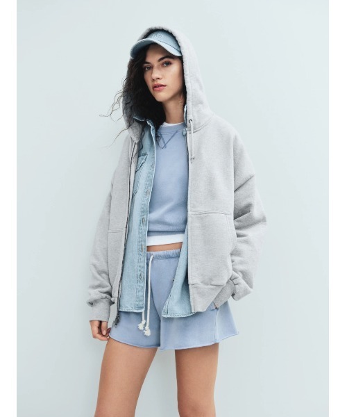 GAP(ギャップ)の「3.5" ヴィンテージソフト フレンチテリー リラックスフィット スウェットショートパンツ(その他パンツ・レディース・イエロー/ブラック/ブルー/グレー/ピンク・XS/S/M/L/XXS)」の12枚目の写真