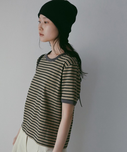 anuke(アンヌーク)の「Multi Border T-Shirts(Tシャツ/カットソー・レディース・ベージュ/ブルー・FREE)」の2枚目の写真
