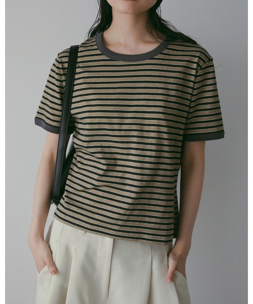 anuke(アンヌーク)の「Multi Border T-Shirts(Tシャツ/カットソー・レディース・ベージュ/ブルー・FREE)」の6枚目の写真