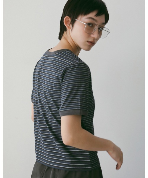 anuke(アンヌーク)の「Multi Border T-Shirts(Tシャツ/カットソー・レディース・ベージュ/ブルー・FREE)」の8枚目の写真