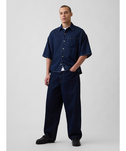 GAP(ギャップ)の「デニム オーバーサイズ ストレートヘムシャツ(シャツ/ブラウス・メンズ・インディゴブルー/ライトインディゴブルー・XS/S/M/L/XL)」の3枚目の写真