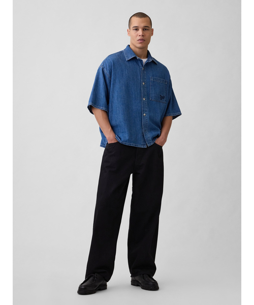 GAP(ギャップ)の「デニム オーバーサイズ ストレートヘムシャツ(シャツ/ブラウス・メンズ・インディゴブルー/ライトインディゴブルー・XS/S/M/L/XL)」の4枚目の写真