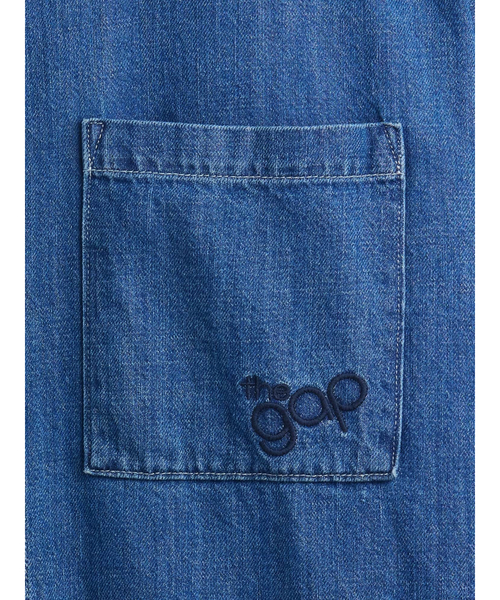 GAP(ギャップ)の「デニム オーバーサイズ ストレートヘムシャツ(シャツ/ブラウス・メンズ・インディゴブルー/ライトインディゴブルー・XS/S/M/L/XL)」の8枚目の写真