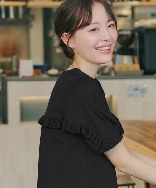 Tiaclasse(ティアクラッセ)の「【おのののかさん着用】「サマケア」バックヨークフリルチュニック(Tシャツ/カットソー・レディース・オフホワイト/ブラック/グレイッシュベージュ/ピンク・M/L)」の20枚目の写真