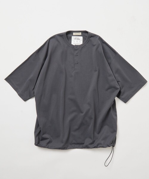 FREAK'S STORE（フリークスストア）の「限定展開 Drymix(R)/ドライミックス リラックスフィット ヘンリーネック Tシャツ/速乾/UVカット（Tシャツ/カットソー・メンズ・ネイビー/ホワイト/チャコールグレー/アッシュグレー/ブラック・SMALL/MEDIUM/LARGE）」の4枚目の写真