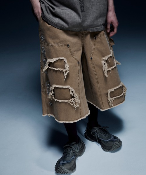 DANKE SCHON(ダンケシェーン)の「DankeSchon/ダンケシェーン/STUDS W-KNEE DUCK SHORTS(その他パンツ・メンズ・ベージュ/ブラック・M/L)」の1枚目の写真