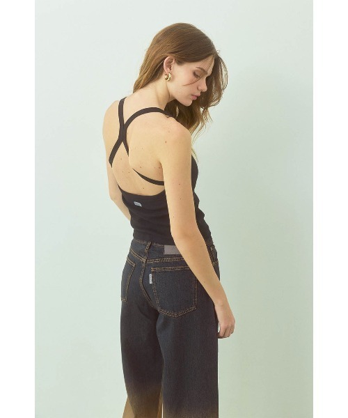 ALEXIA STAM（アリシアスタン）の「Crisscross Back Camisole /パッドinクロスバックキャミ（キャミソール・レディース・ブラウン/グレー/ブラック・S/M/L）」の2枚目の写真
