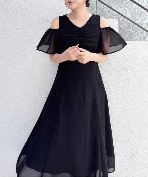 SOELA（ソエラ）の「【INGNI　SOELA】肩開きVネックシアーバックレースアップワンピース／WEB限定（ワンピース・レディース・アイボリー/ブラック・M）」の7枚目の写真