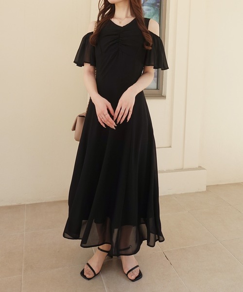 SOELA（ソエラ）の「【INGNI　SOELA】肩開きVネックシアーバックレースアップワンピース／WEB限定（ワンピース・レディース・アイボリー/ブラック・M）」の13枚目の写真
