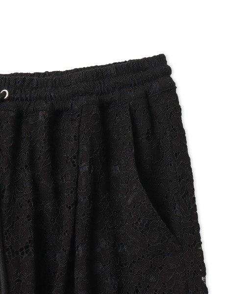 atmos pink（アトモスピンク）の「atmos pink Lace Cargo Pants / アトモスピンク レース カーゴ パンツ（カーゴパンツ・レディース・ホワイト/ブラック・FREE）」の10枚目の写真