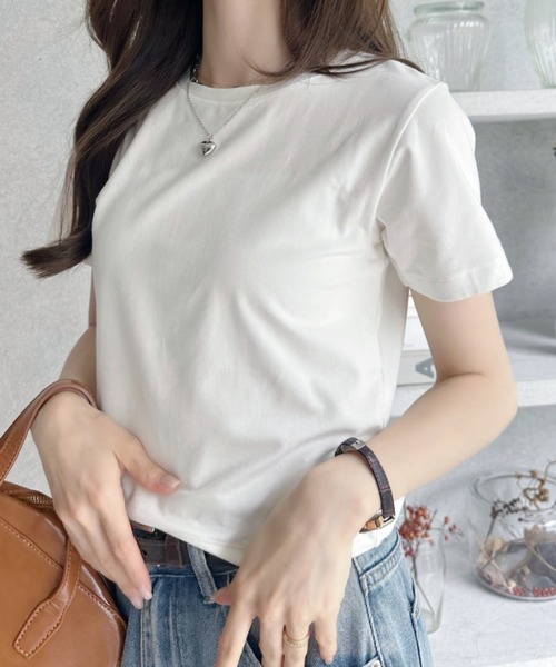 umune(ウムネ)の「クロップド丈 Tシャツ 半袖 ショート丈 カットソー 無地 クルーネック トップス スッキリ見え カジュアル 夏(Tシャツ/カットソー・レディース・杢グレー/ブラック/オフホワイト・FREE)」の5枚目の写真