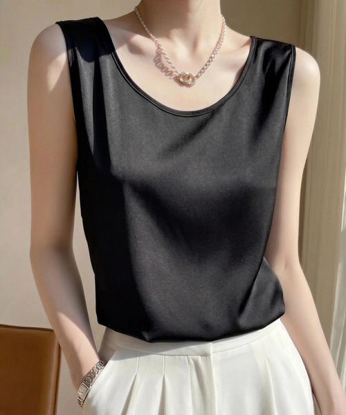yuue' ( wear )(ユーイ)の「サテンノースリーブトップス/リラックスタンクトップ(タンクトップ・レディース・ホワイト/ベージュ/ブラック・L/M)」の2枚目の写真