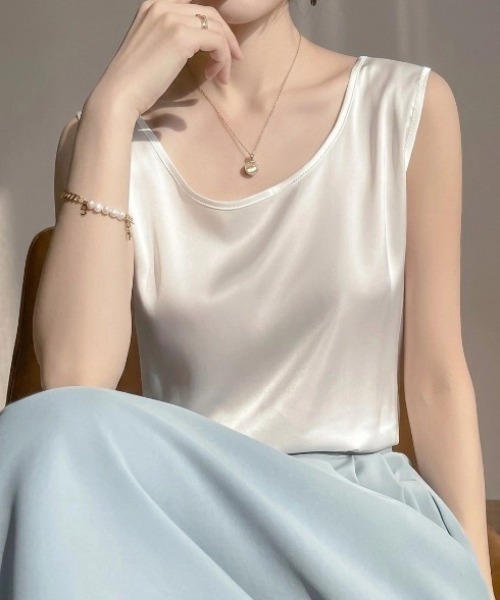 yuue' ( wear )(ユーイ)の「サテンノースリーブトップス/リラックスタンクトップ(タンクトップ・レディース・ホワイト/ベージュ/ブラック・L/M)」の13枚目の写真