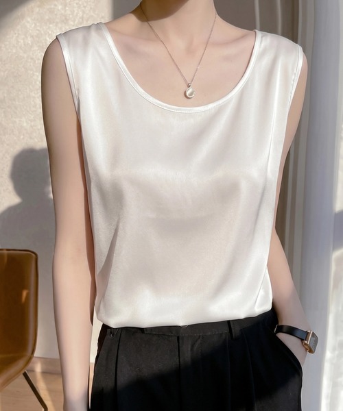 yuue' ( wear )(ユーイ)の「サテンノースリーブトップス/リラックスタンクトップ(タンクトップ・レディース・ホワイト/ベージュ/ブラック・L/M)」の16枚目の写真