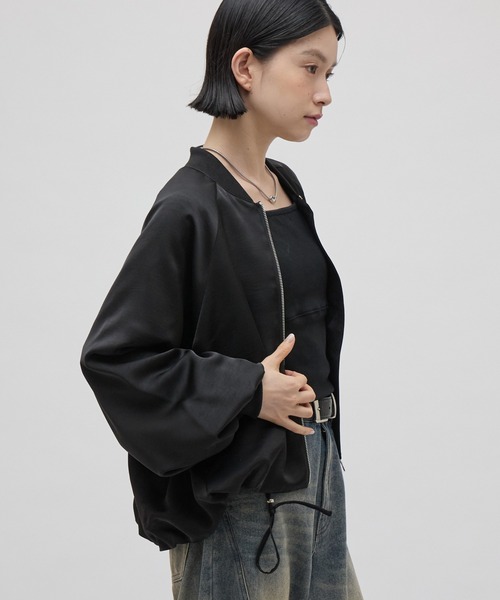 Lui's(ルイス)の「サテンボリュームブルゾン 26aw(ブルゾン・レディース・ブラウン/カーキ/ブラック・FREE)」の11枚目の写真