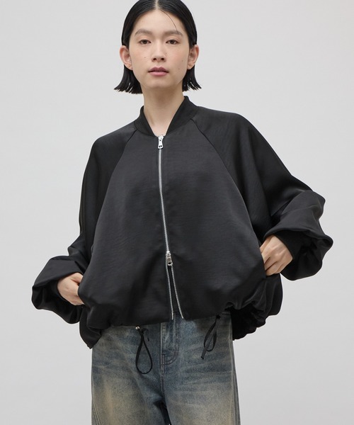 Lui's(ルイス)の「サテンボリュームブルゾン 26aw(ブルゾン・レディース・ブラウン/カーキ/ブラック・FREE)」の4枚目の写真