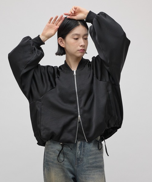 Lui's(ルイス)の「サテンボリュームブルゾン 26aw(ブルゾン・レディース・ブラウン/カーキ/ブラック・FREE)」の5枚目の写真