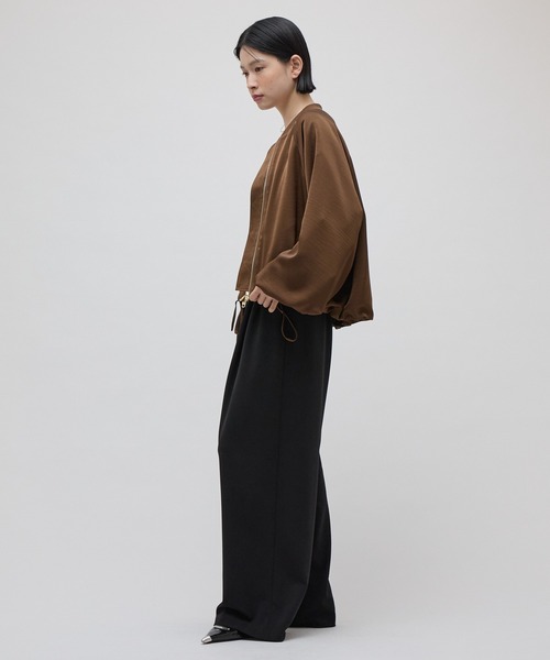 Lui's(ルイス)の「サテンボリュームブルゾン 26aw(ブルゾン・レディース・ブラウン/カーキ/ブラック・FREE)」の19枚目の写真