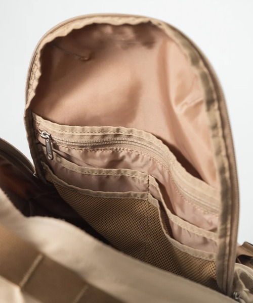 MIS(エムアイエス)の「【MIS】BACKPACK / バックパック(バックパック/リュック・レディース・ブラック/ベージュ・FREE)」の11枚目の写真