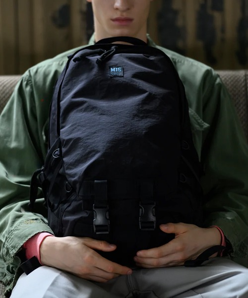 MIS(エムアイエス)の「【MIS】BACKPACK / バックパック(バックパック/リュック・レディース・ブラック/ベージュ・FREE)」の5枚目の写真