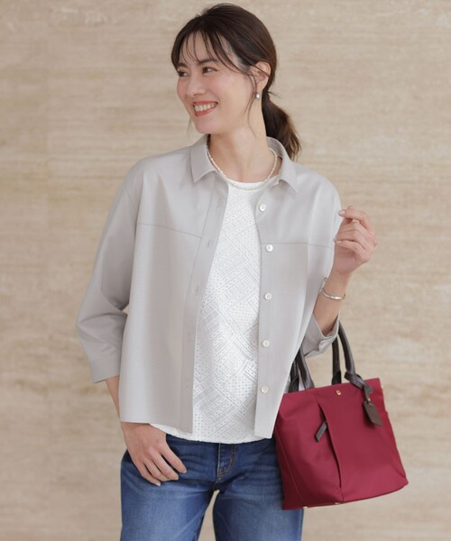 J.PRESS(ジェイプレス)の「【冷房対策に・WEB限定カラーあり】タイプライターライクジャージー シャツ カットソー(Tシャツ/カットソー・レディース・ネイビー系/ライトグリーン系/グレー系/ライトグレー系・MEDIUM/LARGE)」の1枚目の写真