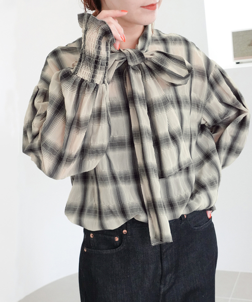 Spick & Span(スピックアンドスパン)の「《追加》オンブレボウタイブラウス(シャツ/ブラウス・レディース・アイボリー/ブラウン・FREE)」の7枚目の写真