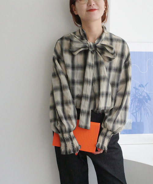 Spick & Span(スピックアンドスパン)の「《追加》オンブレボウタイブラウス(シャツ/ブラウス・レディース・アイボリー/ブラウン・FREE)」の10枚目の写真