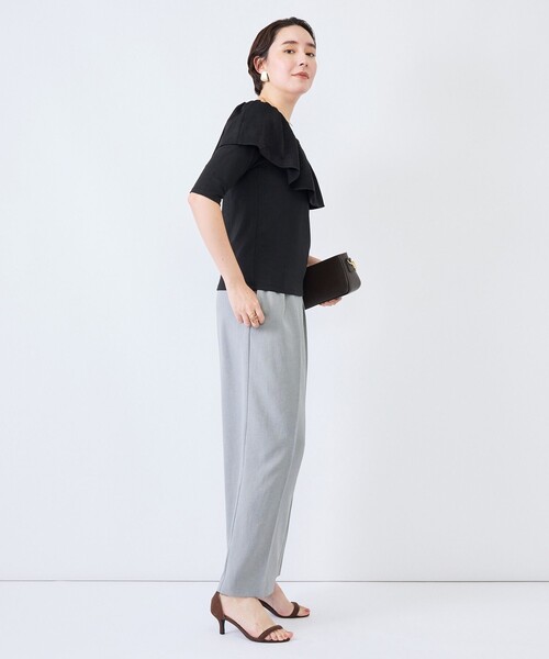 NOLLEY’S(ノーリーズ)の「ウォッシャブルフィブリルサテンドッキングフリルプルオーバー(Tシャツ/カットソー・レディース・ブラウン/チャコールグレー/ブラック・38)」の22枚目の写真