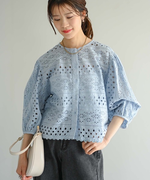 Muffiny(マフィニー)の「2WAYカットワークレースブラウス(Tシャツ/カットソー・レディース・サックスブルー/オフホワイト/ブラック・FREE)」の12枚目の写真