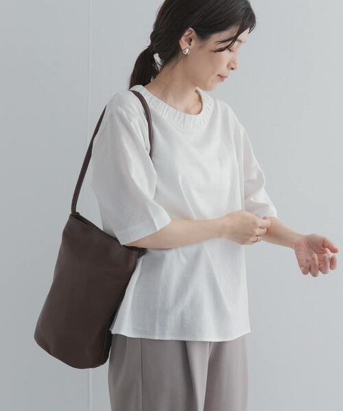 URBAN RESEARCH DOORS(アーバンリサーチドアーズ)の「リネンレーヨンバックリボンブラウス(シャツ/ブラウス・レディース・オフホワイト/ブラック/イエロー系その他・FREE)」の4枚目の写真