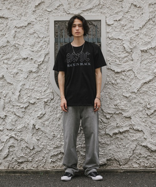 ROOPTOKYO(ループトウキョウ)の「AC/DC/エーシー・ディーシー UNISEX T-SHIRT: BACK IN BLACK バンドTシャツ プリントTシャツ 半袖 クルーネック ロック ストリート メンズ レディース 2026年 夏 夏服(Tシャツ/カットソー・メンズ・ブラック・M/L/XL)」の18枚目の写真