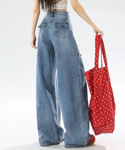 AMAJI(アマジ)の「バレルレッグ デニムパンツ(デニムパンツ・レディース・ブルー・SMALL/MEDIUM/LARGE/X-LARGE)」の3枚目の写真