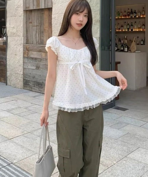 AsheKsha（アシクシャ）の「水玉模様のスクエアカラーリボンに小さなフライスリーブトップ（シャツ/ブラウス・レディース・ホワイト・M）」の22枚目の写真