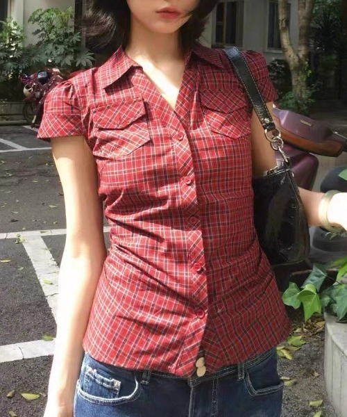 Vipoa(ヴィポア)の「Vintage red checked tight shirt(シャツ/ブラウス・レディース・レッド・FREE)」の8枚目の写真