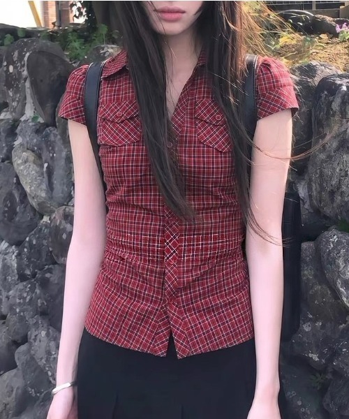 Vipoa(ヴィポア)の「Vintage red checked tight shirt(シャツ/ブラウス・レディース・レッド・FREE)」の4枚目の写真