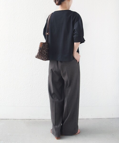 SHIPS(シップス)の「〈手洗い可能〉シアー コンビ 袖 タック デザイン プルオーバー(Tシャツ/カットソー・レディース・ナチュラル/ライトブルー/ブラック・ONE SIZE)」の11枚目の写真