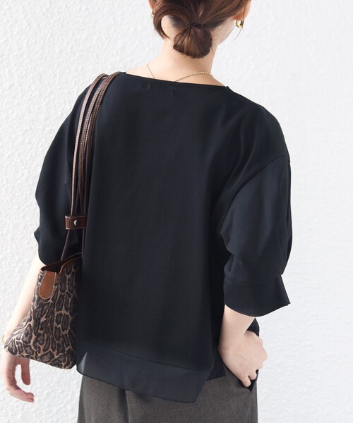 SHIPS(シップス)の「〈手洗い可能〉シアー コンビ 袖 タック デザイン プルオーバー(Tシャツ/カットソー・レディース・ナチュラル/ライトブルー/ブラック・ONE SIZE)」の13枚目の写真