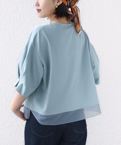 SHIPS(シップス)の「〈手洗い可能〉シアー コンビ 袖 タック デザイン プルオーバー(Tシャツ/カットソー・レディース・ナチュラル/ライトブルー/ブラック・ONE SIZE)」の21枚目の写真
