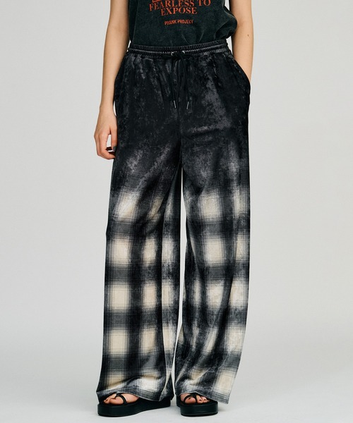 PRANK PROJECT(プランクプロジェクト)の「【2026Autumn Pre-Order】フェーデッドチェックベロアパンツ / Faded Check Velour Pants(その他パンツ・レディース・ブラック・38/36)」の1枚目の写真