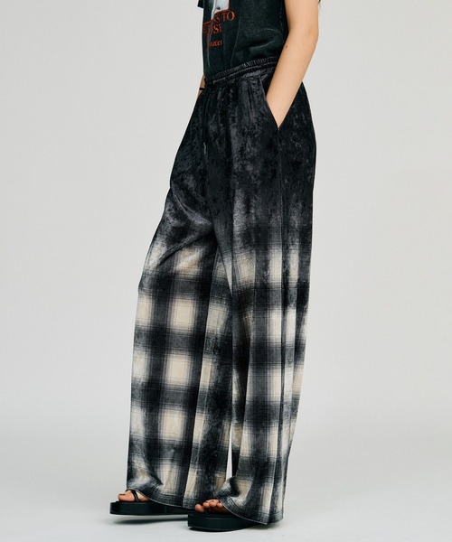PRANK PROJECT(プランクプロジェクト)の「【2026Autumn Pre-Order】フェーデッドチェックベロアパンツ / Faded Check Velour Pants(その他パンツ・レディース・ブラック・38/36)」の9枚目の写真