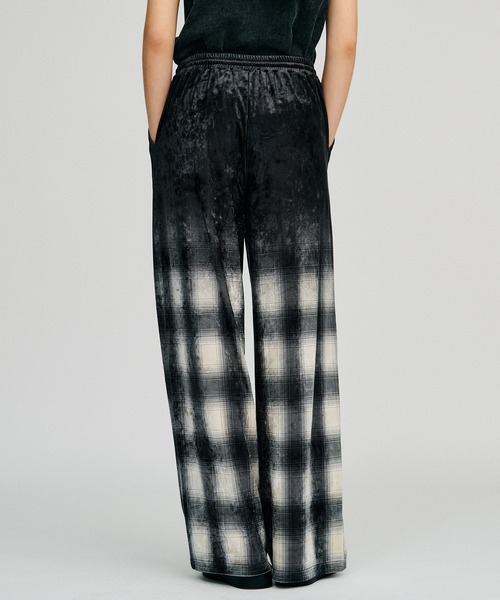 PRANK PROJECT(プランクプロジェクト)の「【2026Autumn Pre-Order】フェーデッドチェックベロアパンツ / Faded Check Velour Pants(その他パンツ・レディース・ブラック・38/36)」の10枚目の写真